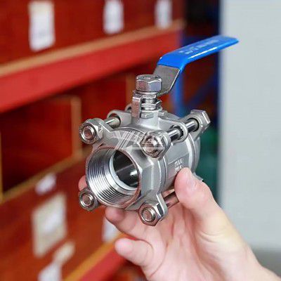 263-05-Industrial Manual Three Piece Female Threaded Ball Valve
